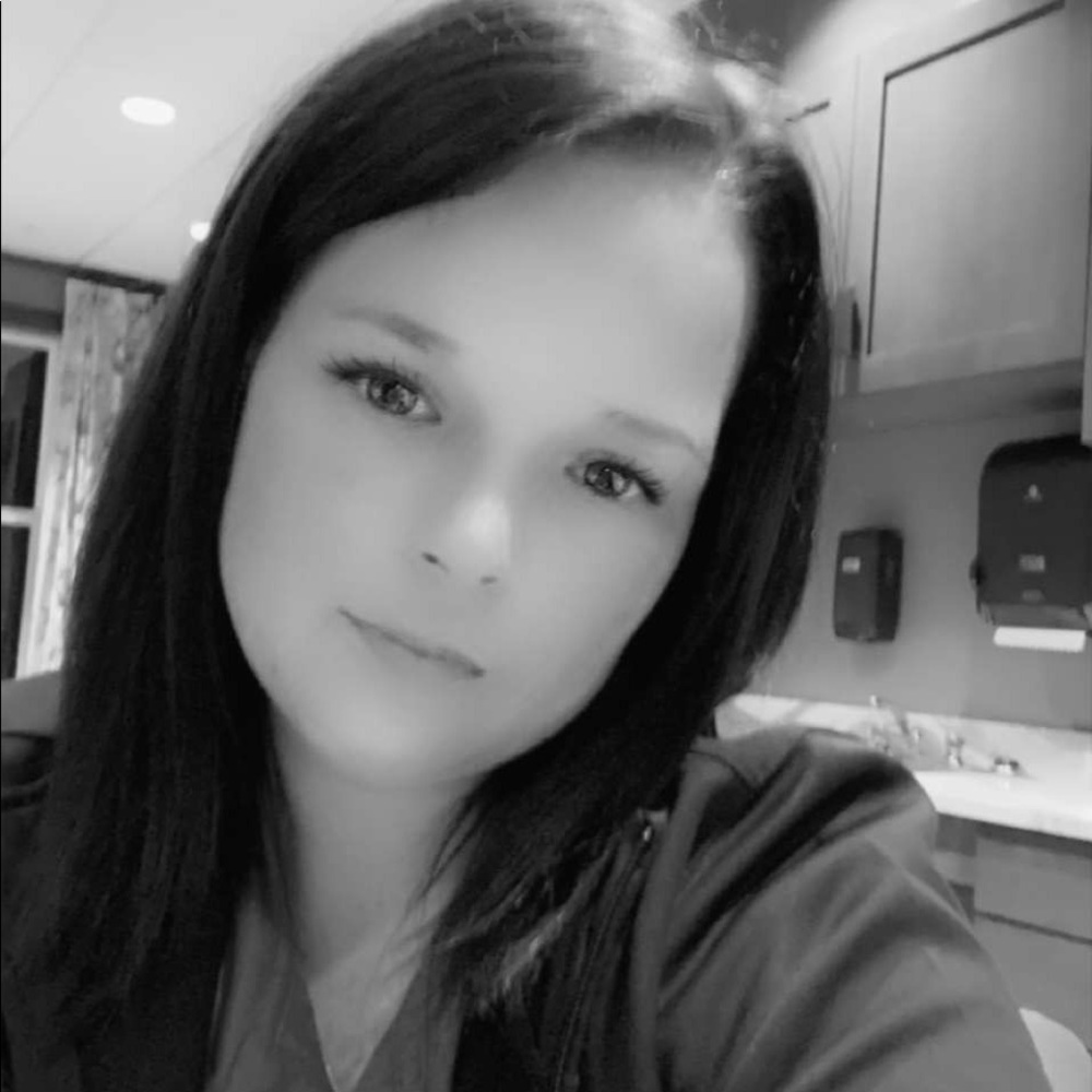 Meet your Posher, Mandy